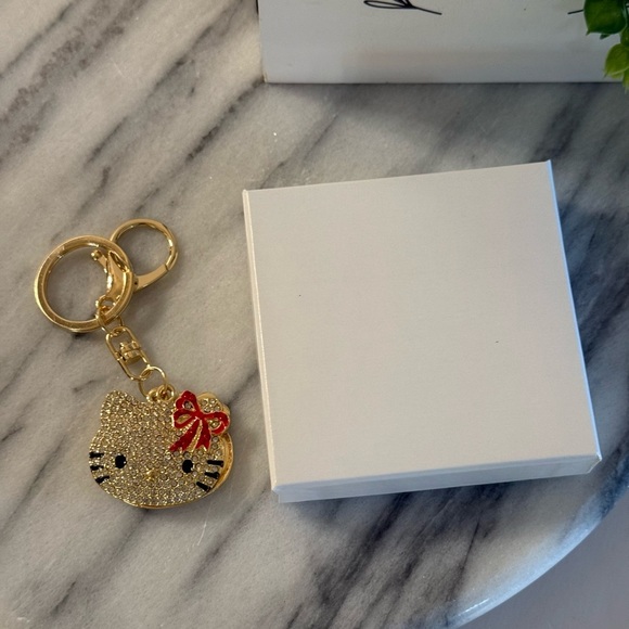 NWOT Hello Kitty Rhinestone Keychain with Mirror Red Bow Keychain - Picture 5 of 11